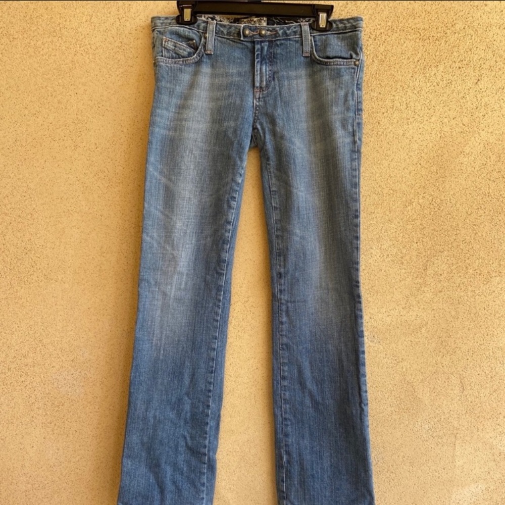 Forever Twenty One Light Wash Rhinestone Jeans